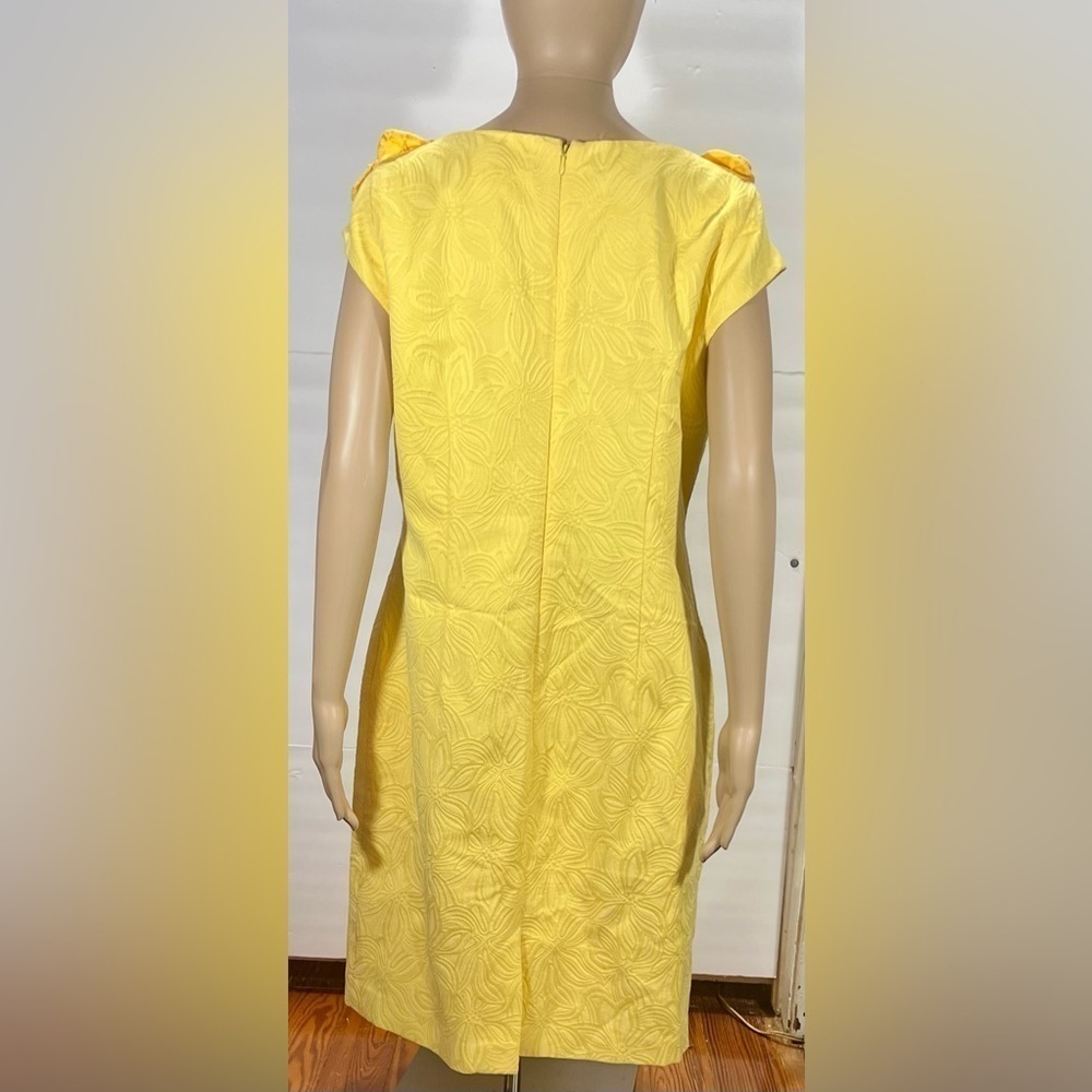 SD COLLECTION YELLOW DRESS WITH YELLOW FLOWERS SIZE 14 - Picture 3 of 8